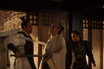 小伙花光积蓄回乡买房,入住毛坯,为什么很多人有买房的执念呢?-僵尸短跑