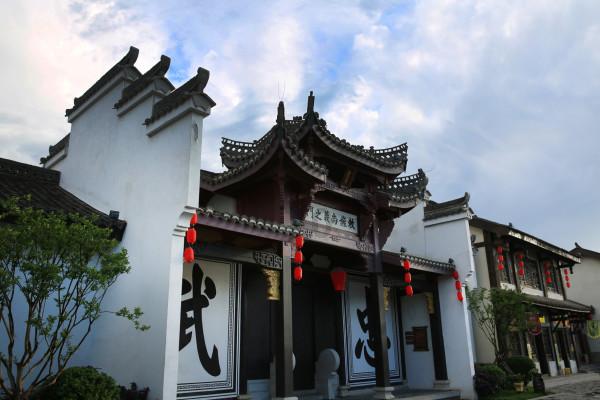 救援飞行员